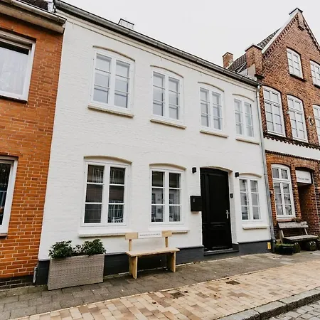 Holiday home Princess-street-no8 *